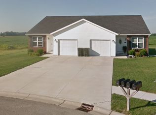 12 Amy Ave #A, Wapakoneta, OH 45895