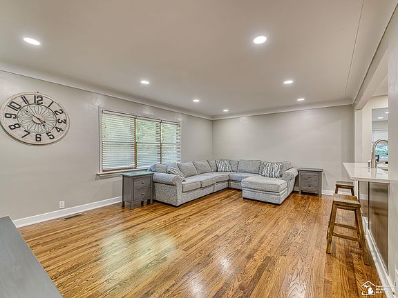 5th image of 2621 Bluebush Rd