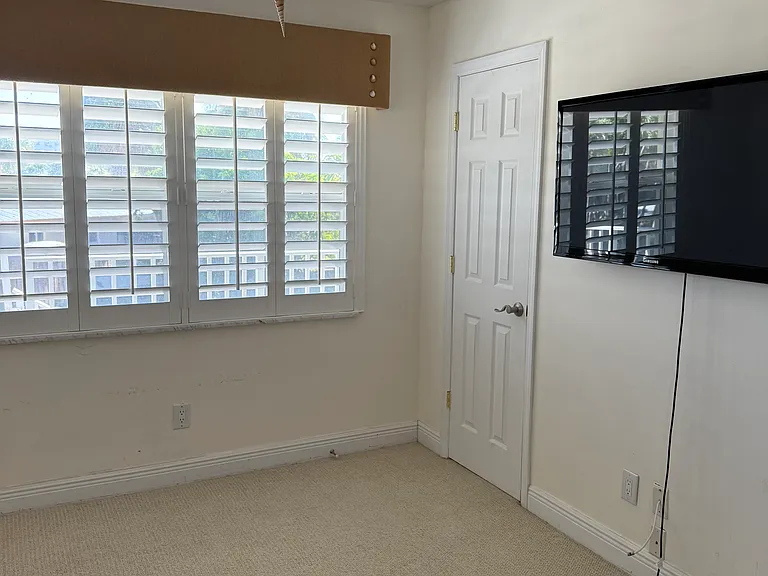 200 N El Mar Dr #205A — Photo 8