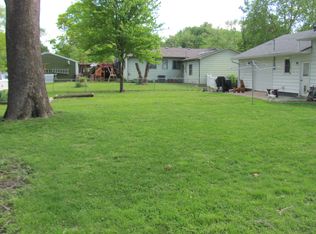 505 Elm St, Perry, KS 66073