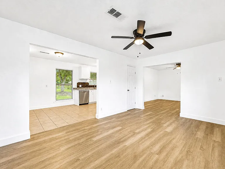 1206 Gary Ave — Photo 8
