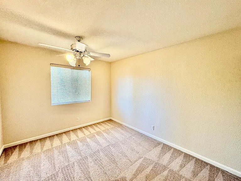 2675 Merganser Ct — Photo 14