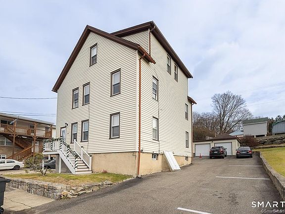 3rd image of 38 North Spring Street