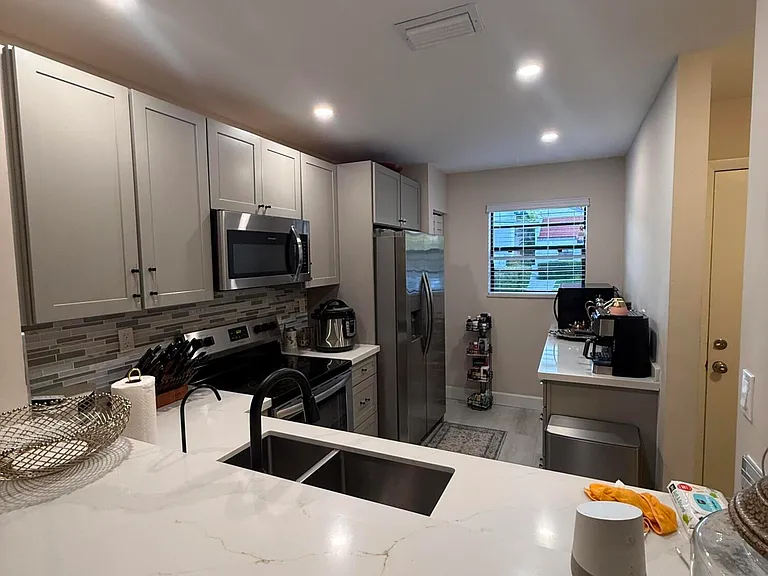 539 NW 36th Ave #539 — Photo 11