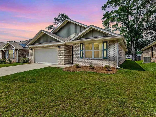 7408 Oak Lake Blvd, Pensacola, FL 32526