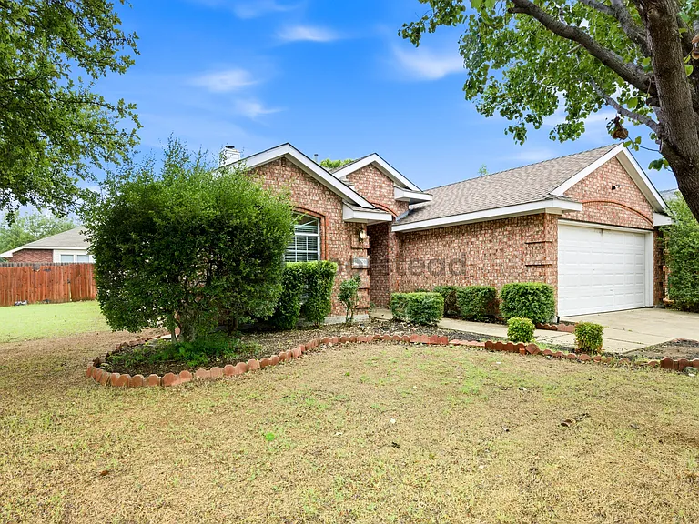 15809 Ducote Dr — Photo 4