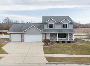 2780 Sussex Rd, Green Bay, WI 54311