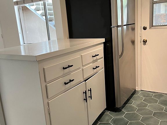 4th image of 11825 Laurelwood Dr #8