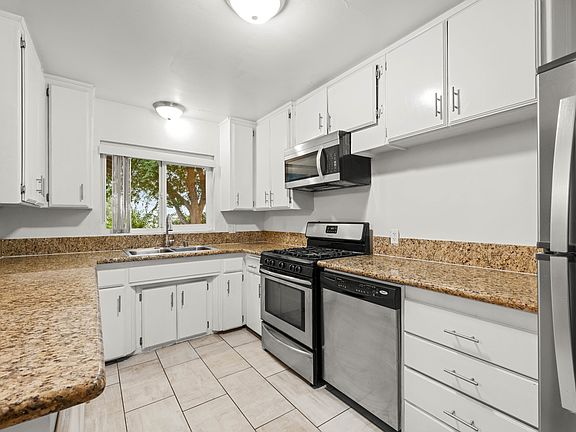 3rd image of 5423 Mary Lane Dr