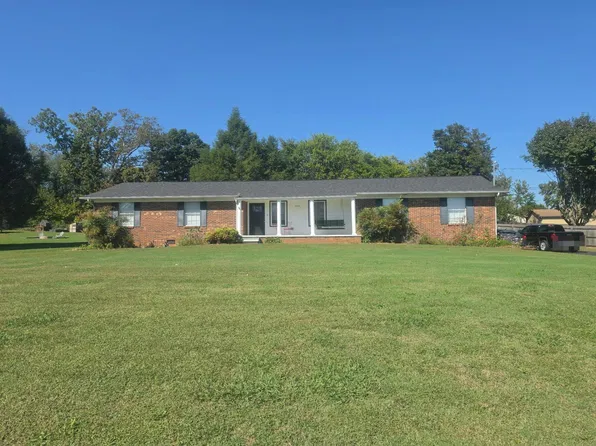 2317 Sentell Dr, Maryville, TN 37803