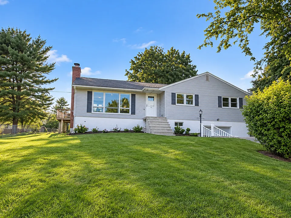 9 Hopatcong Ave