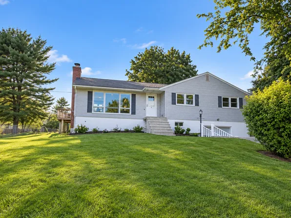 9 Hopatcong Ave, Mount Arlington, NJ 07856