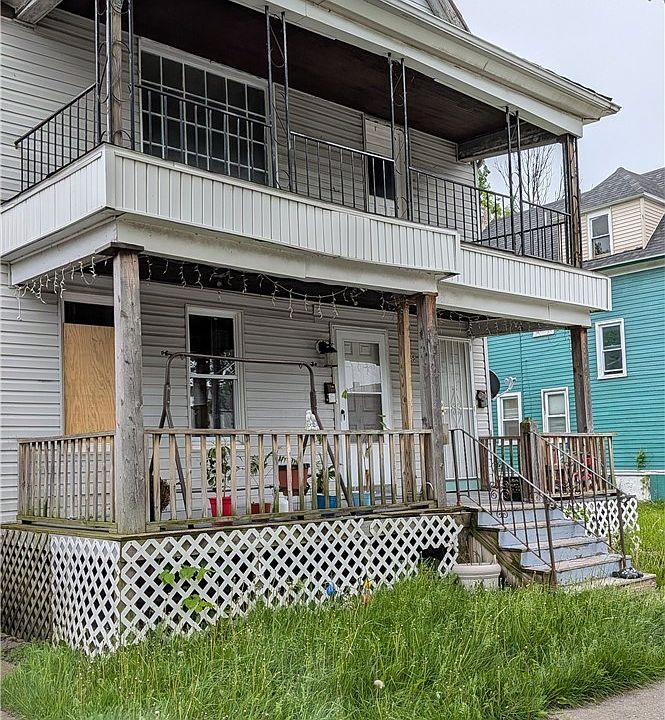 2nd image of 905 Tonawanda St