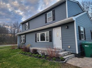 18107 Inkster Rd, Brownstown, MI 48174