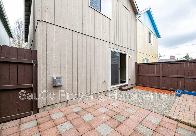 19878 Kendall Ln — Photo 18