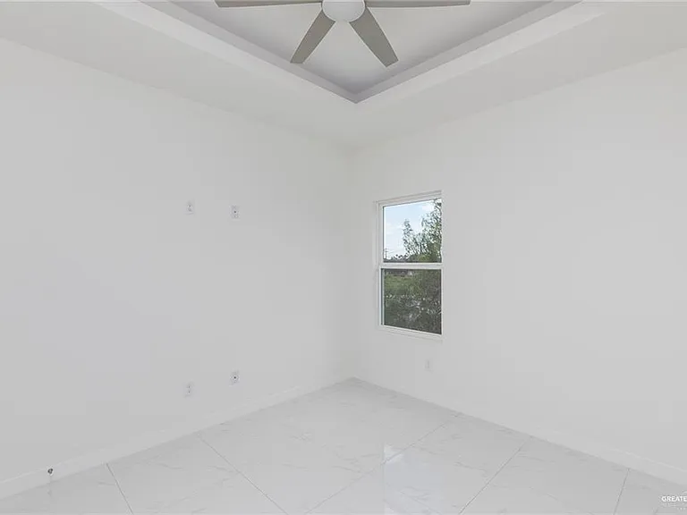 1910 Sunset Dr — Photo 16