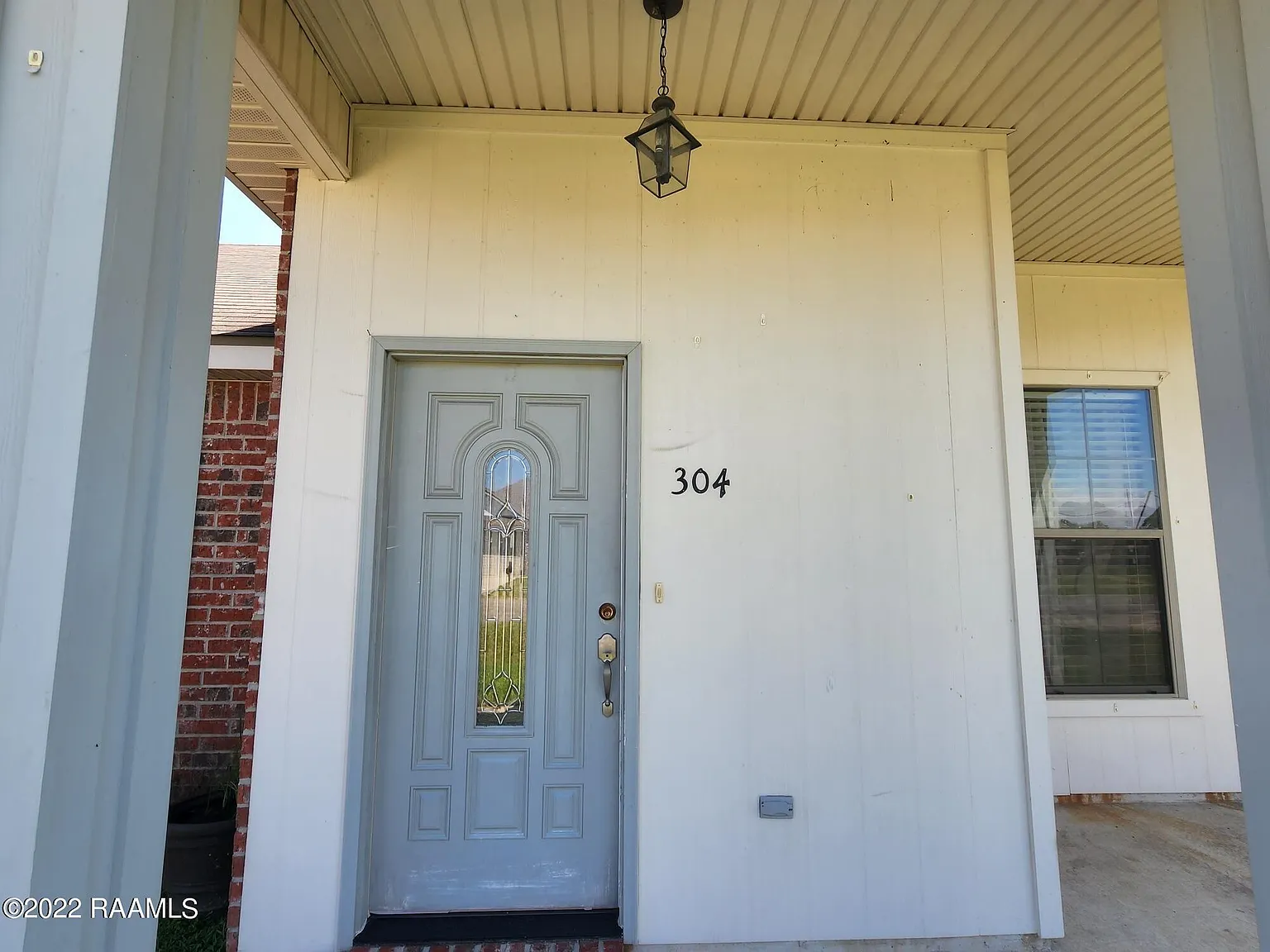 3 bed, 2.0 bath, 1364 sqft, $1,650 — Photo 2