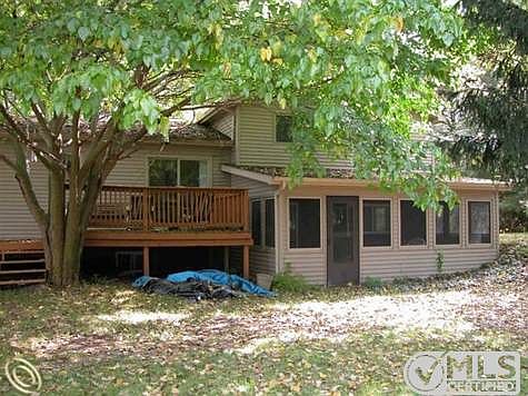 Back deck & screened rm.JPG
