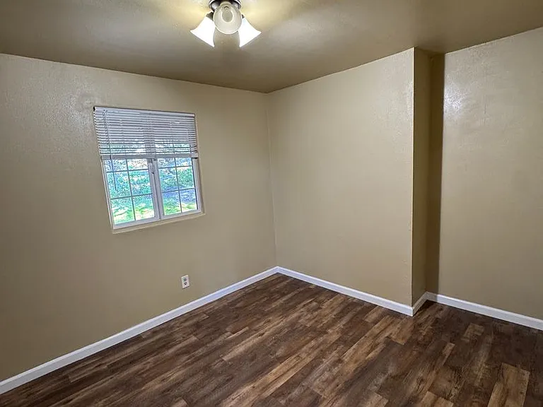1571 Vista Grande Ln #B — Photo 6