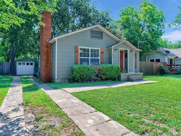 1807 N Wharton St, Sherman, TX 75092