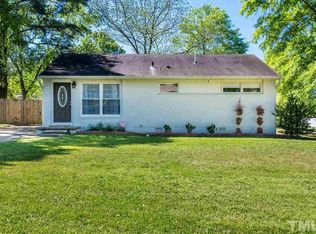 2700 Bromley St, Raleigh, NC 27610