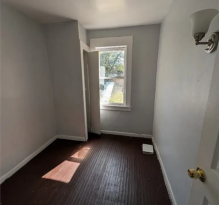 653 Minnesota Ave #1