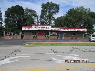 22900 Waltz Rd, New Boston, MI 48164