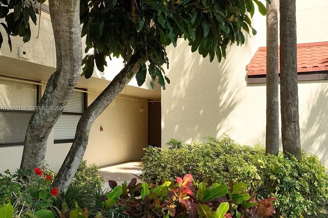 Lavers Resort & Racquet — Photo 3