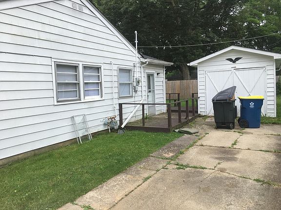 2nd image of 8416 Harrison Dr