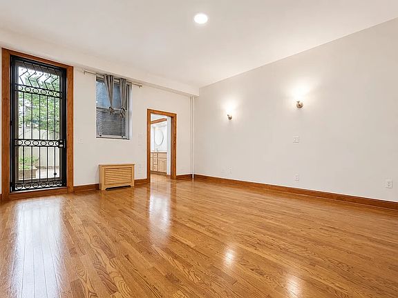 5th image of 317 W 108th St #A1