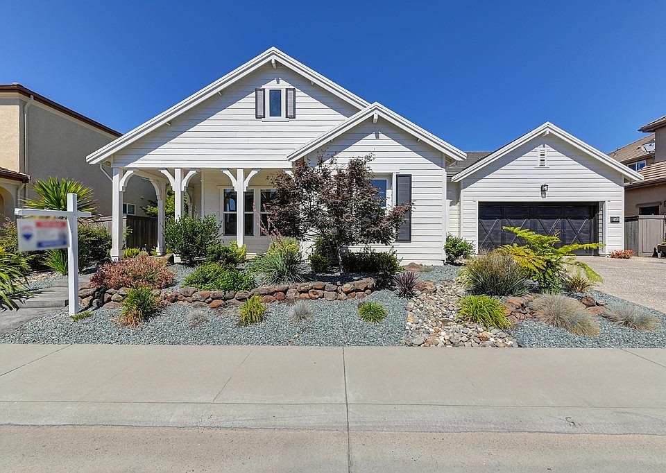 1st image of 2583 Woodgate Way