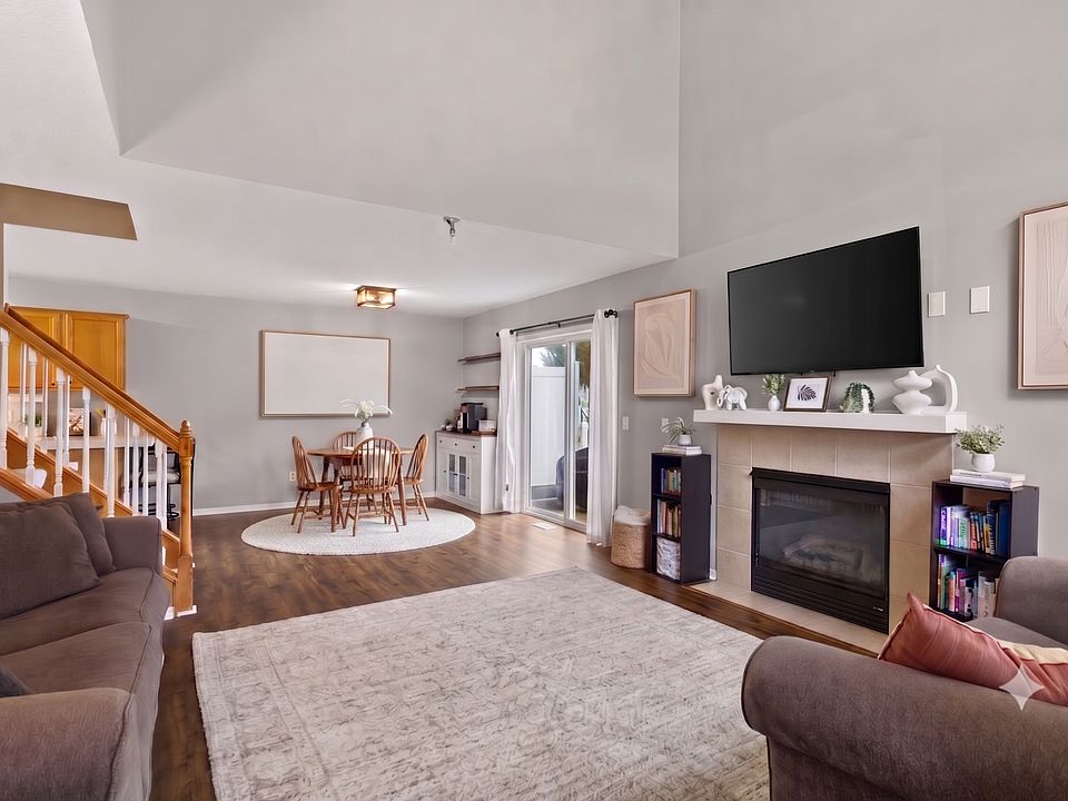 1st image of 2507 Yellowstone Dr #89