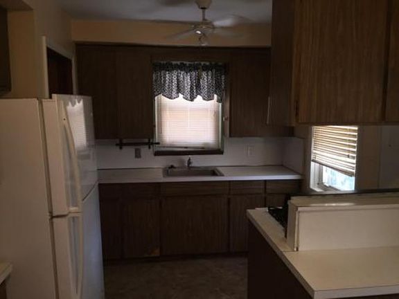 4th image of 20681 Elkhart St