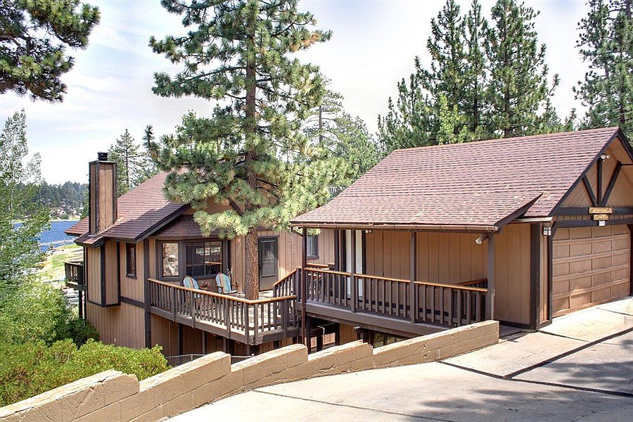 1st image of 707 Cove Dr
