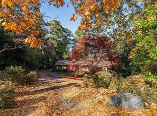 4961 Long Island Dr NW, Sandy Springs, GA 30327