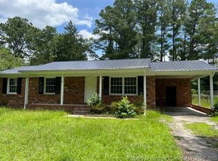 1129 Riverside Cir, Spring Lake, NC 28390