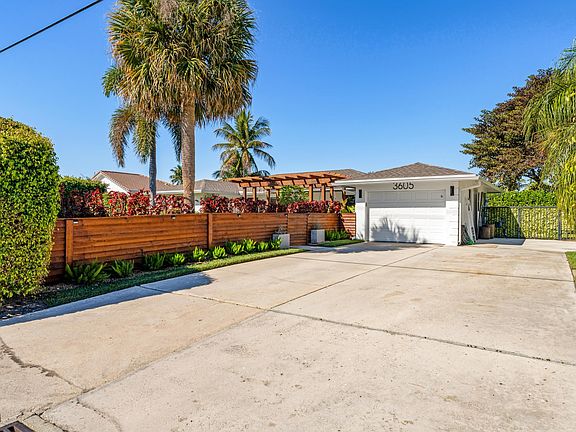 5th image of 3605 S Lake Drive
