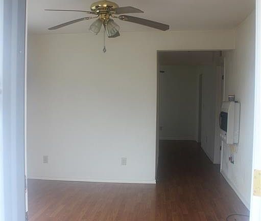 3rd image of 608 Coleman Ave