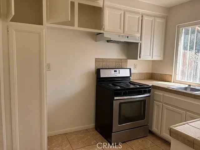 7925 Midhurst Dr — Photo 6