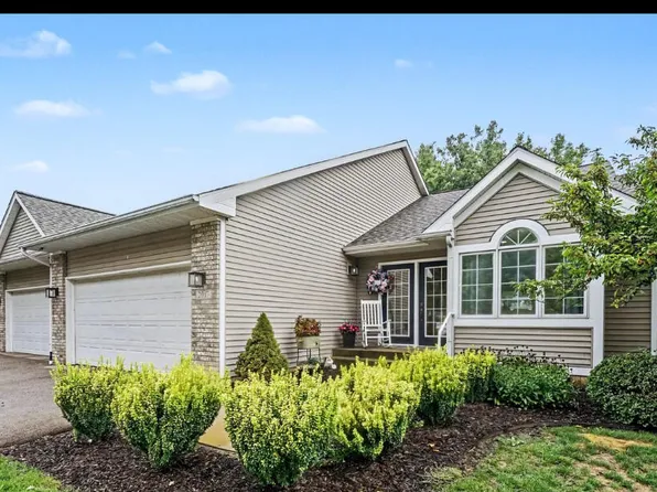 2017 Blue Bell Way NW, Grand Rapids, MI 49504