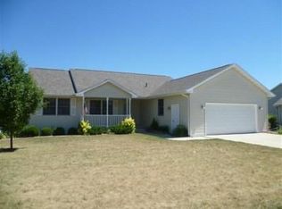 990 Hain Rd, Edgerton, WI 53534