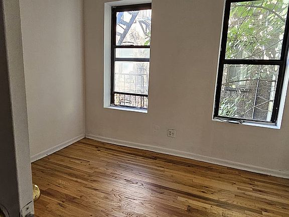 3rd image of 411 W 48th St #4ER