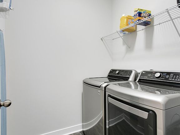 2nd image of 105 Daybeacon St