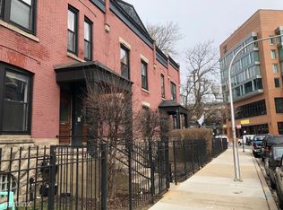 1122 W Patterson Ave, Chicago, IL 60613
