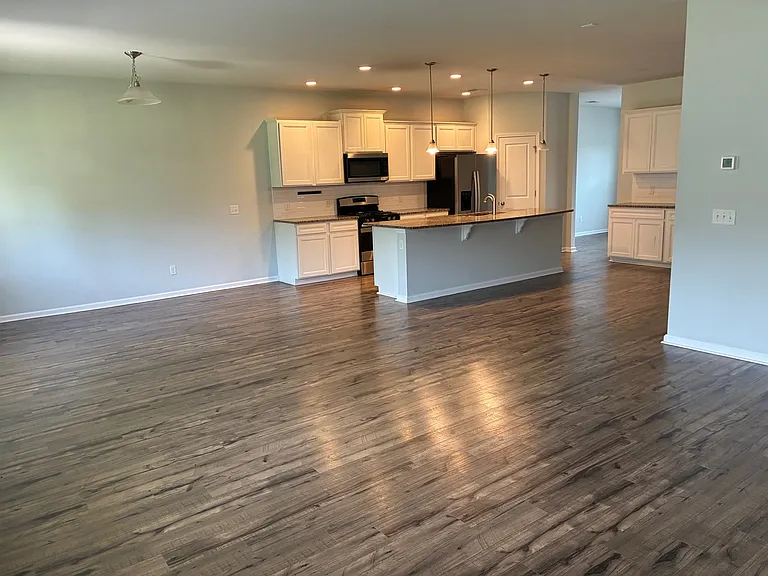 140 Hayworth Rd — Photo 8