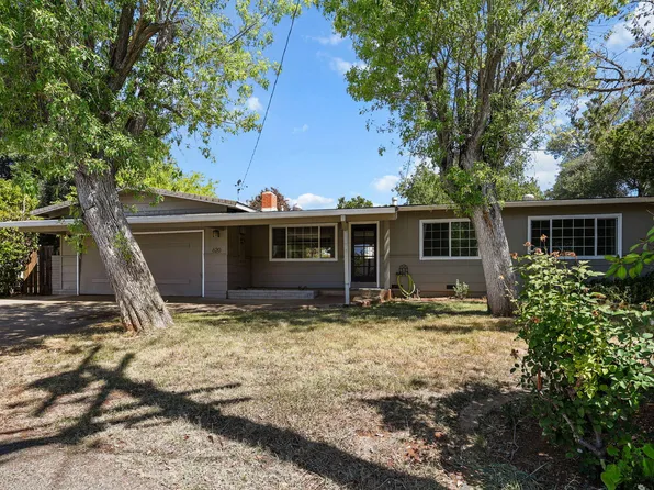 620 Dee Ct, Redding, CA 96002