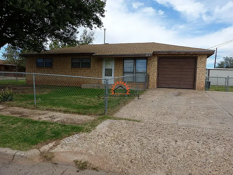 3 bed, 1053 sqft, $1,100 — Photo 2