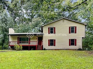 1396 Candlelite Ln, Snellville, GA 30078