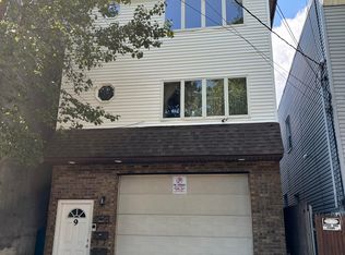 9 Meadow St FLOOR 2, Bayonne, NJ 07002