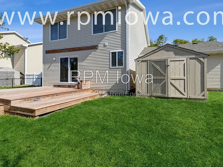 770 SE Harper Dr — Photo 14